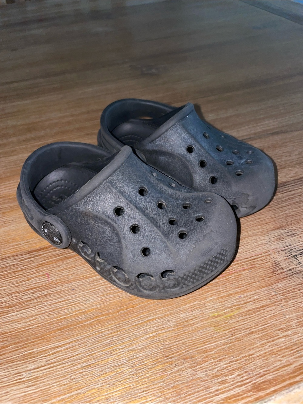 CROCS Kids Black Classic Clogs
